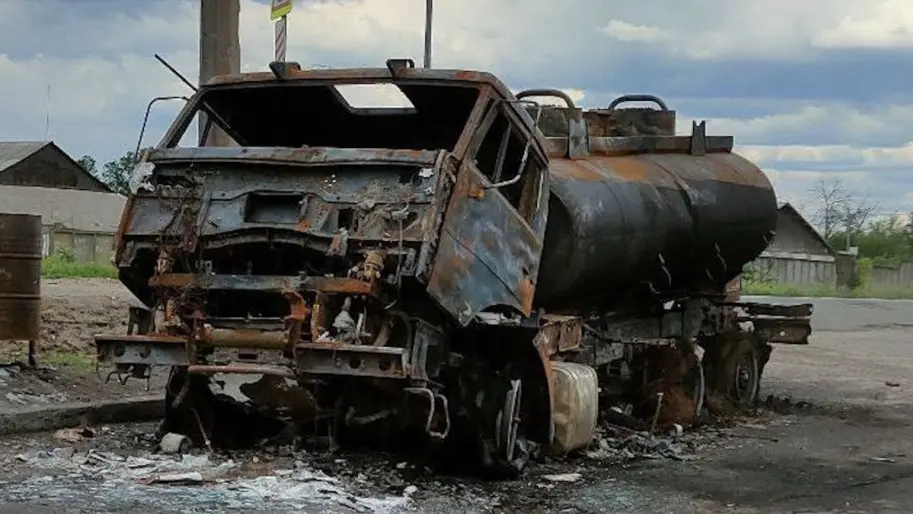В окупованому Криму затримали чоловіка за зйомку замаскованого бензовоза