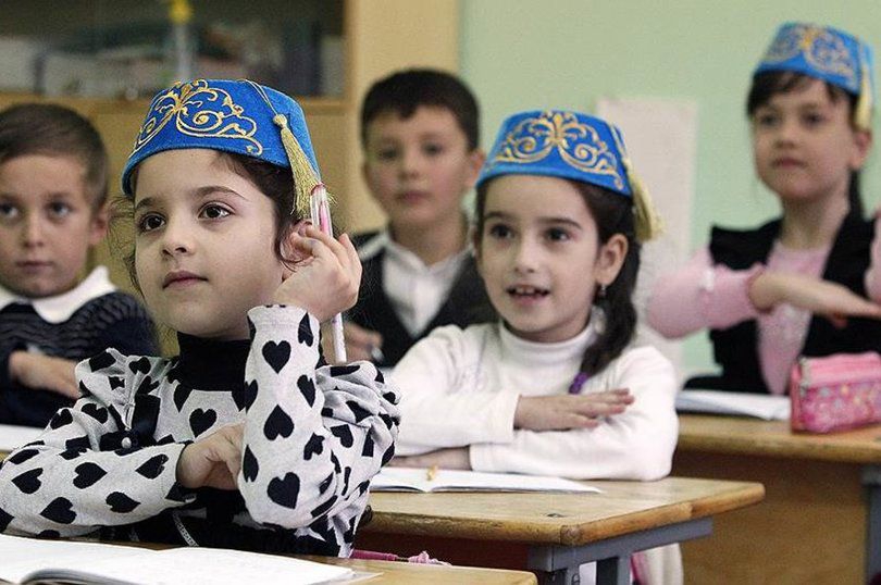 «Мова — це код нації»: у Криму батьки об’єднуються заради відкриття кримськотатарських класів